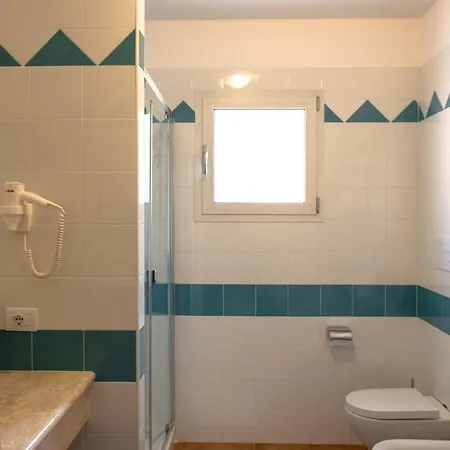 Stylish Res Del Golfodiorosei B4 1 Bedrm Apartment *